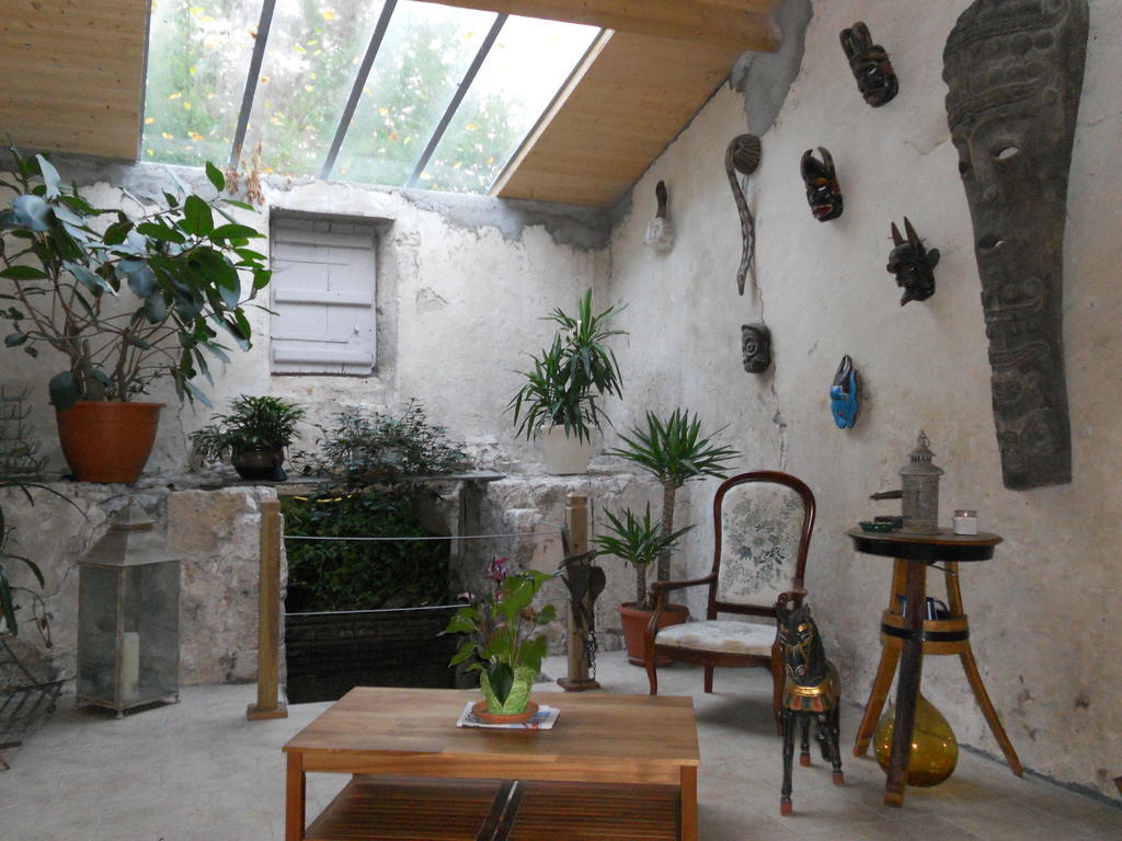Chambre D'Hotes Le Moulin De Moulis Exterior photo